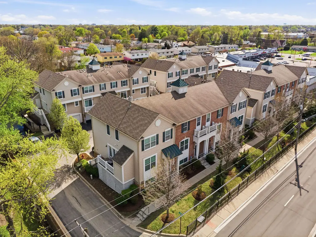 1526 E Arbor Lane, Arlington Heights, IL 60004 - #1