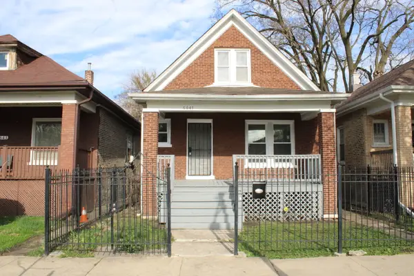 Address Withheld By Seller, Chicago, IL 60637