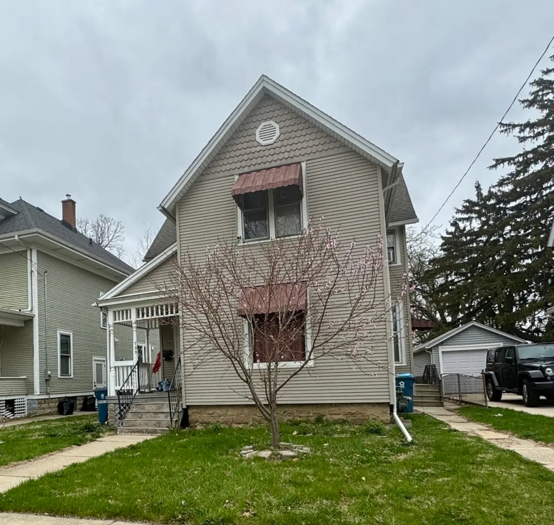 735 Sexton Street, Aurora, IL 60505 - Image #1