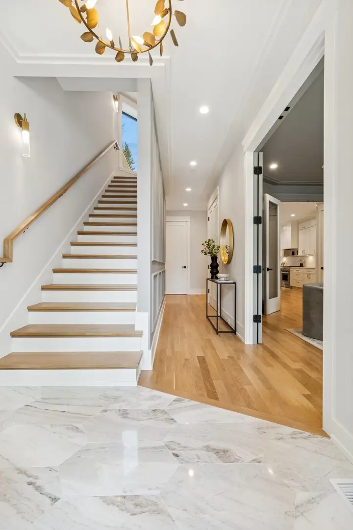 3719 N Magnolia Avenue, Chicago, IL 60613 - Image #3