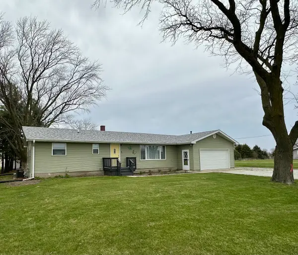 567 E 9000 Road N, Manteno, IL 60950