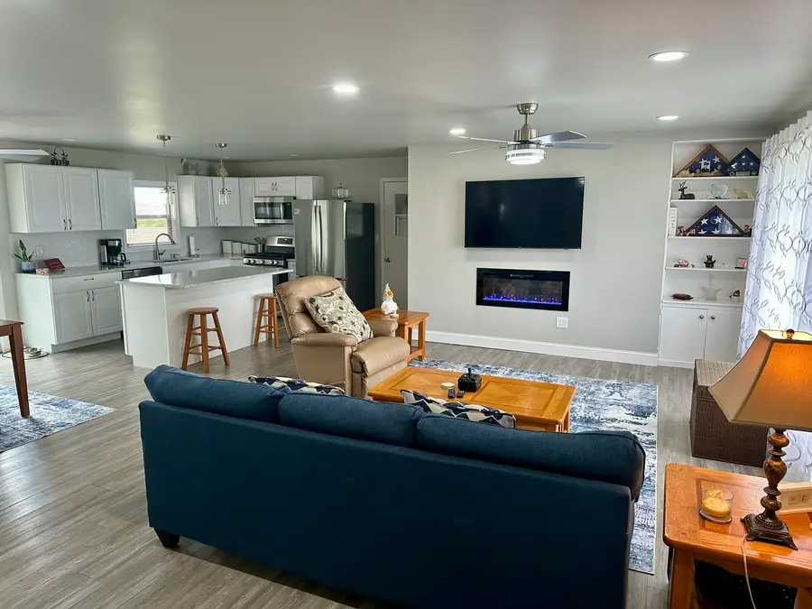 567 E 9000 Road N, Manteno, IL 60950 - Image #2