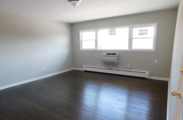 Address Withheld By Seller, Hillside, IL 60162 - Image #3