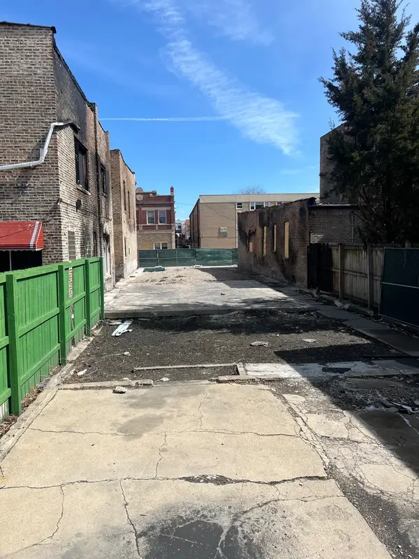 2214 S Central Avenue, Cicero, IL 60804