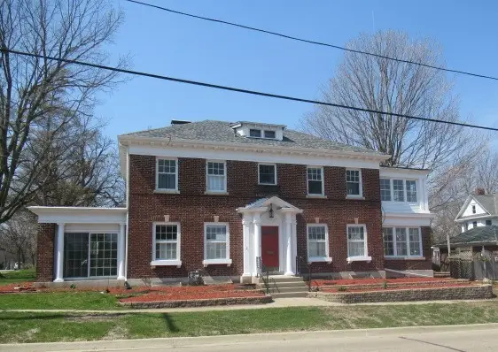 2 N Harlem Avenue, Freeport, IL 61032 - Image #1