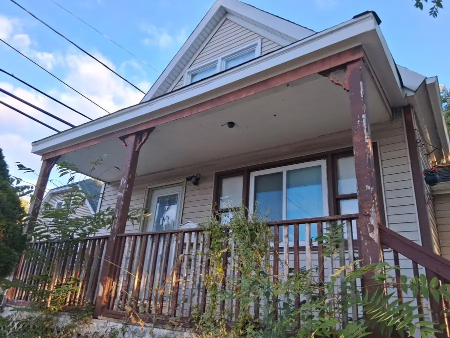 2610 Grunewald Street, Blue Island, IL 60406 - Image #2