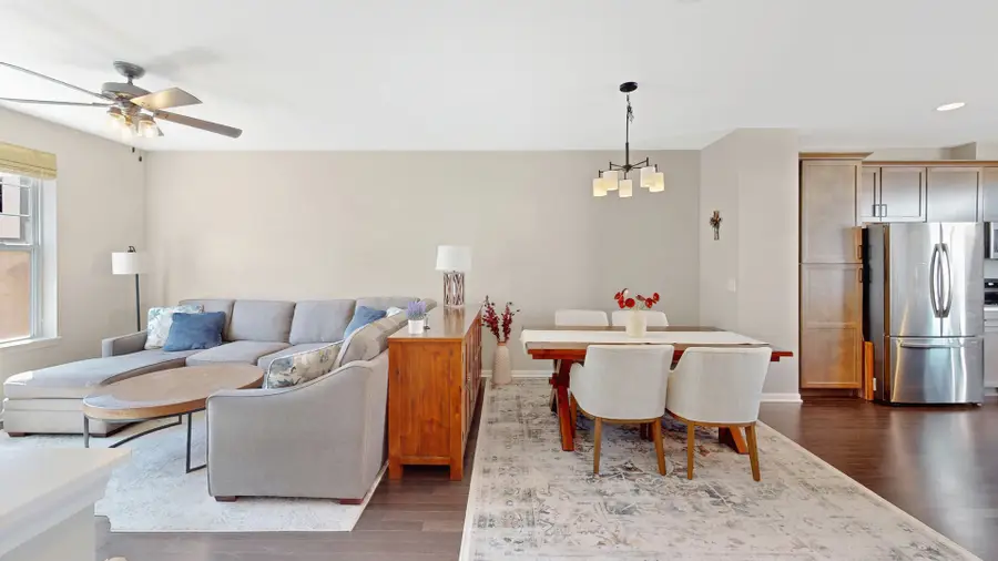 30w085 Brayman Court, Warrenville, IL 60563 - Image #3