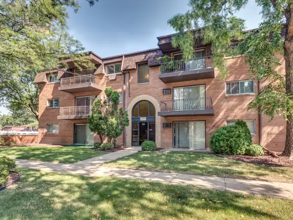 2345 185th Court #25, Lansing, IL 60438