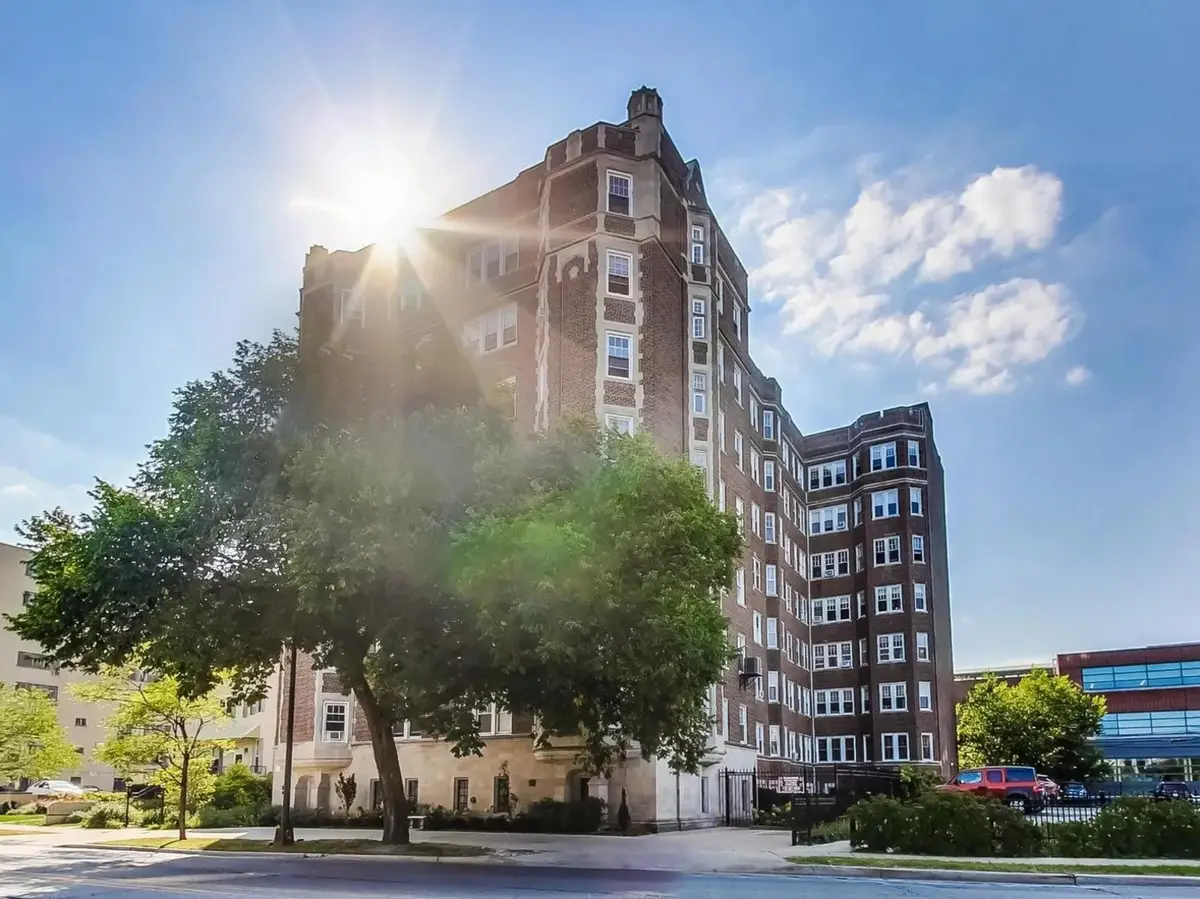 6342 N Sheridan Road #5B, Chicago, IL 60660 - Image #1