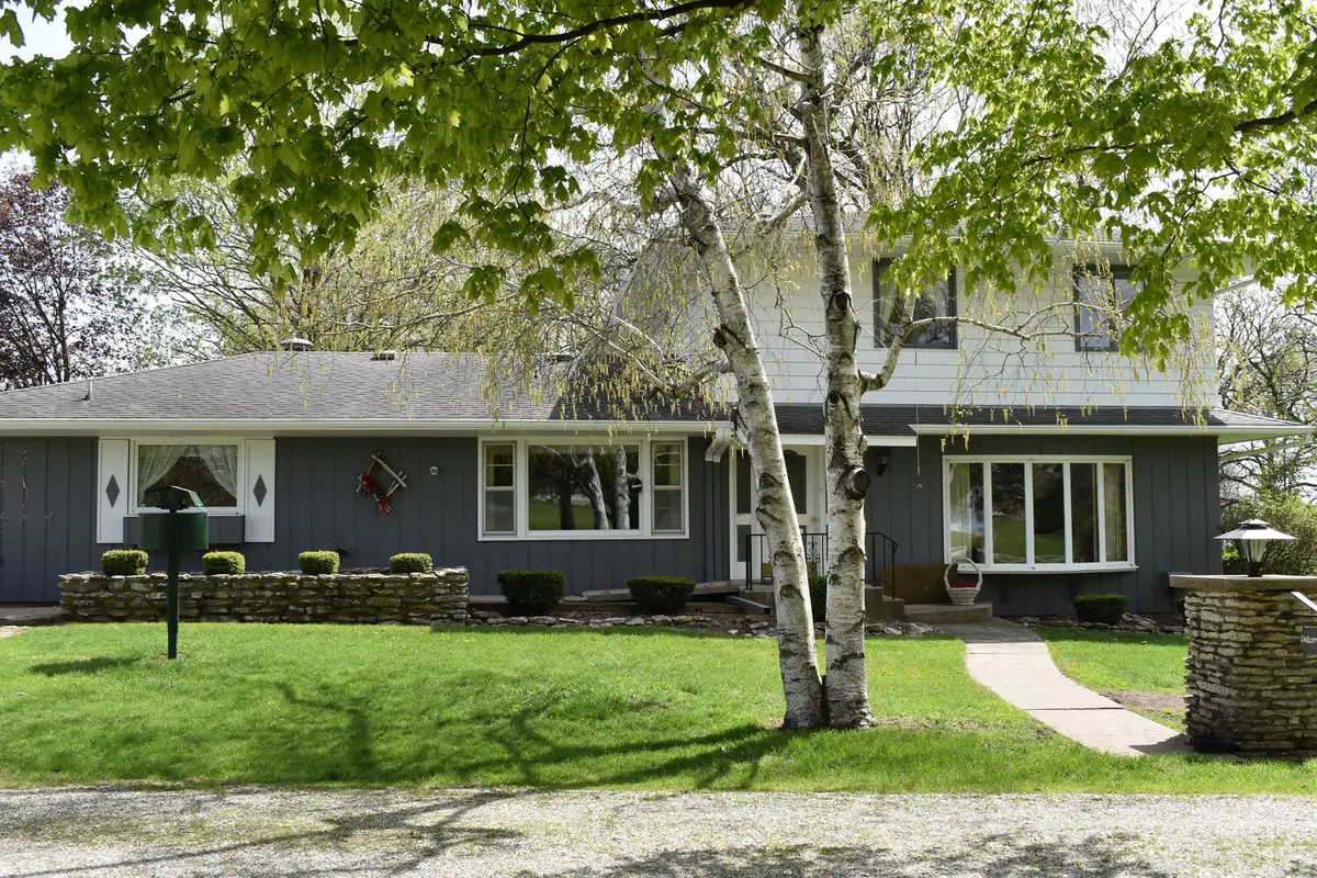 17864 E 1700 North Road, Pontiac, IL 61764 - Image #1