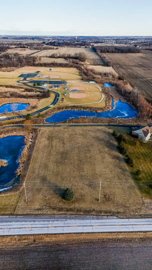 2 Stonecrest Drive, Elgin, IL 60124 - Image #2