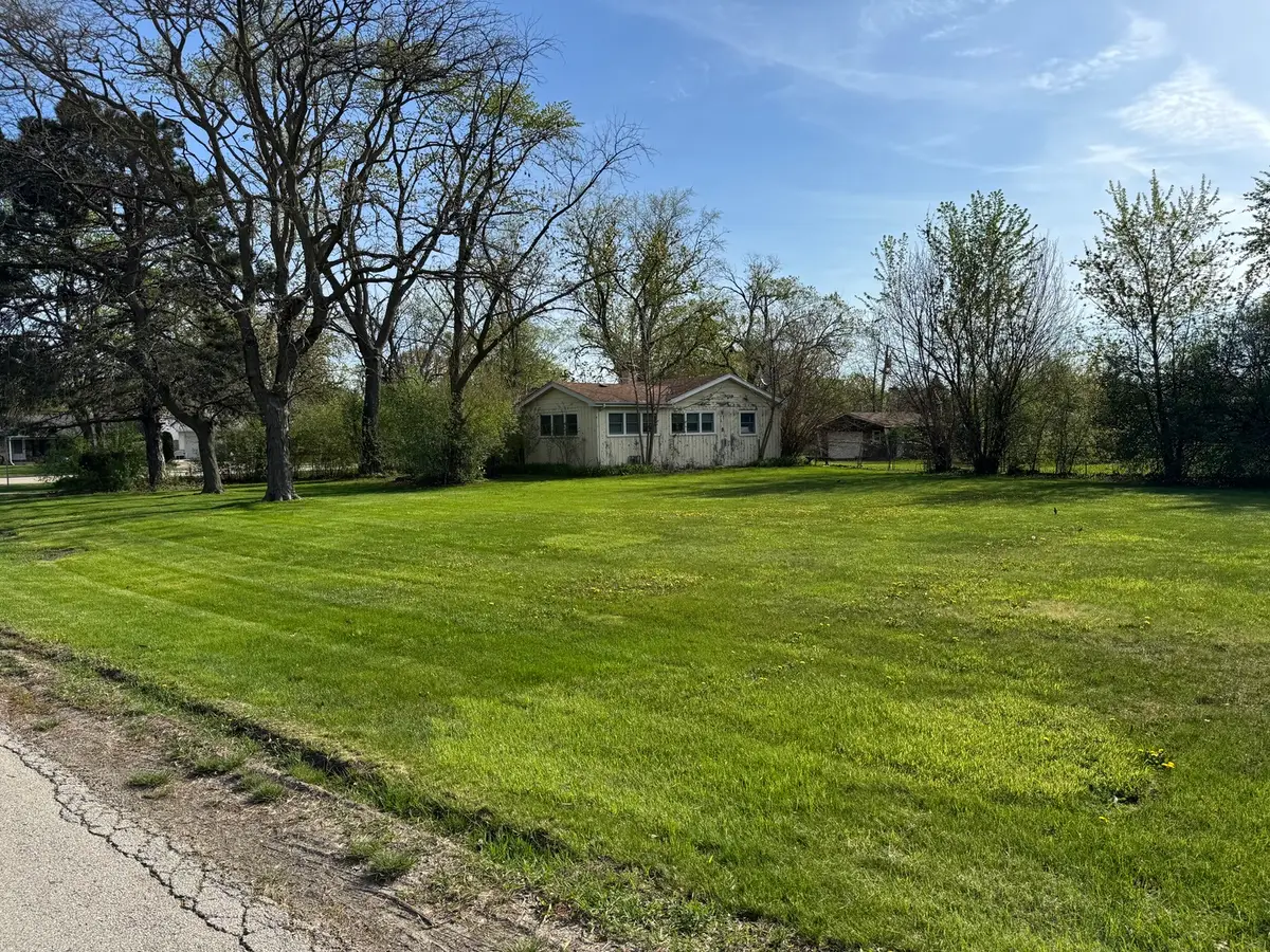 301 Forest View Avenue, Elk Grove Village, IL 60007 - #1