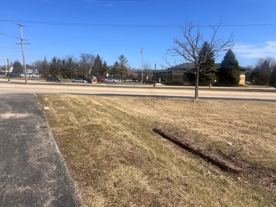 34625 N Il Route 83 Road, Grayslake, IL 60030 - Image #3
