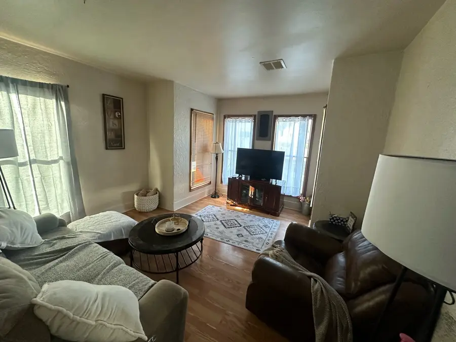 808 S Adams Avenue, Freeport, IL 61032 - Image #2