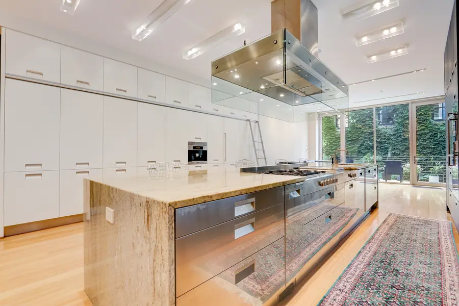 861 N Lasalle Street, Chicago, IL 60610 - Image #3