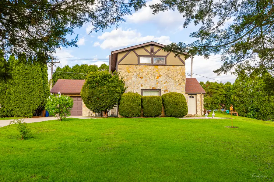 4703 Garfield Avenue, Lisle, IL 60532 - Image #3