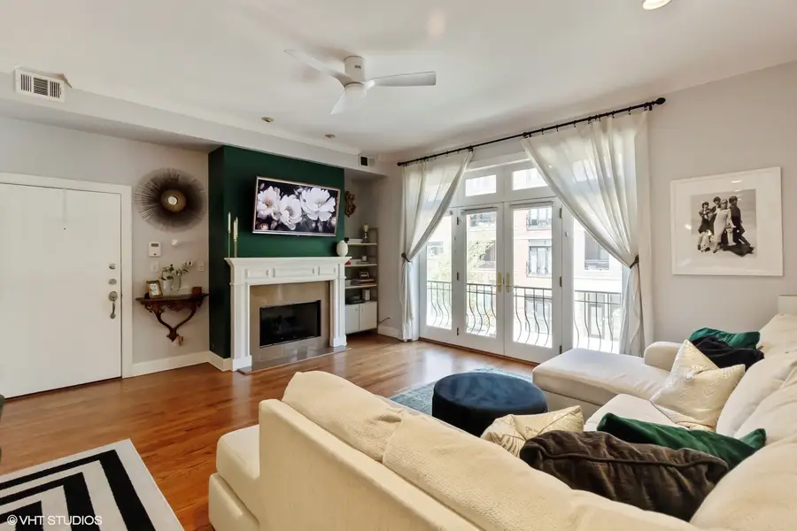 2051 W Belmont Avenue #1, Chicago, IL 60618 - #3