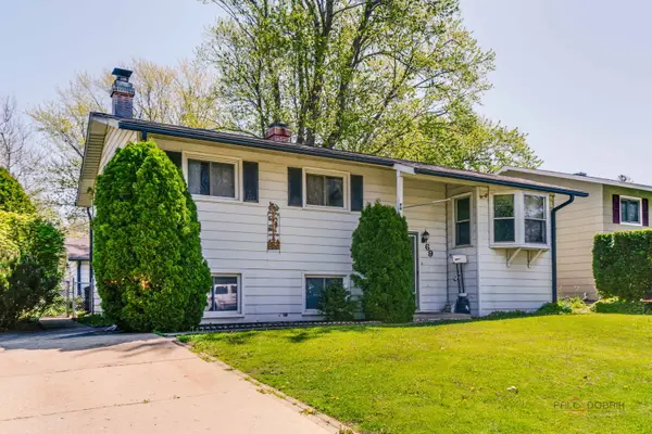 69 N Greenview Avenue, Mundelein, IL 60060