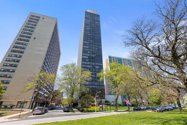 3150 N Lake Shore Drive #30C, Chicago, IL 60657