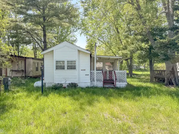 24/257 Woodhaven, Sublette, IL 61367