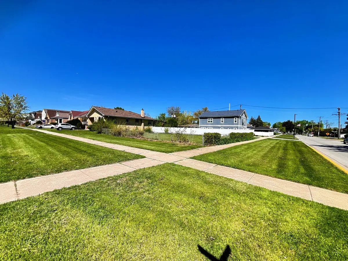 6910 43rd Street, Forest View, IL 60402 - Image #1