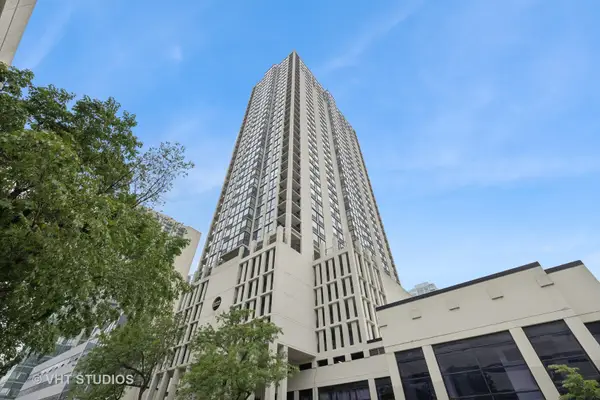 1122 N Clark Street #3301-10, Chicago, IL 60610