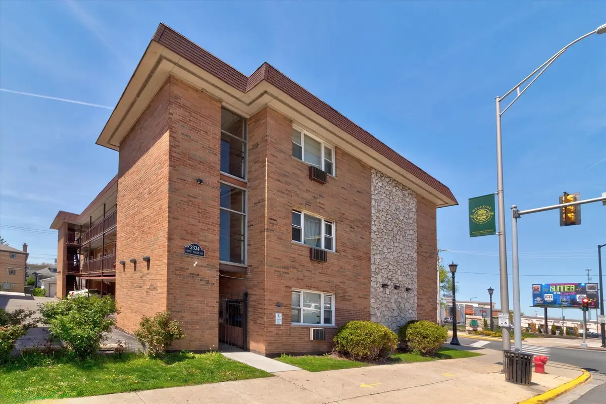 2334 N Harlem Avenue #3C, Elmwood Park, IL 60707 - Image #1