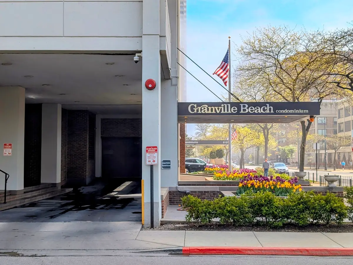 6171 N Sheridan Road #402, Chicago, IL 60660 - Image #1