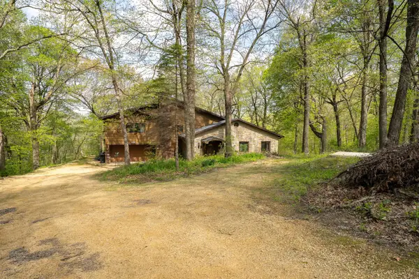 1479 Old Mill Road, Franklin Grove, IL 61031