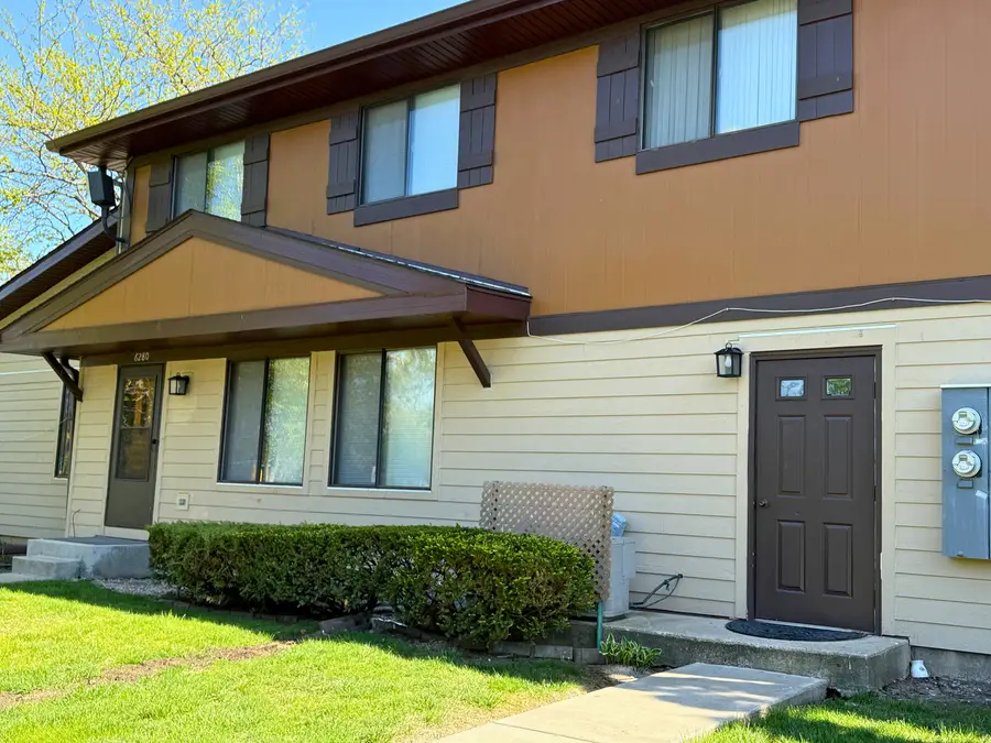 6280 Gold Circle #6280, Hanover Park, IL 60133 - Image #2