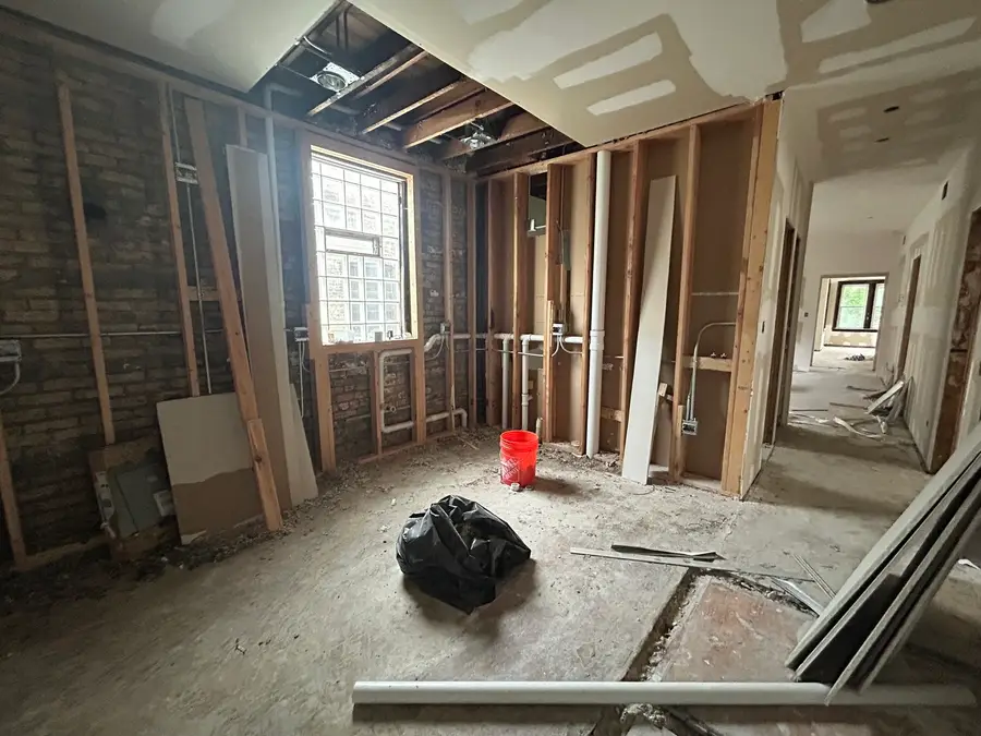 8125 S Peoria Street, Chicago, IL 60620 - Image #2