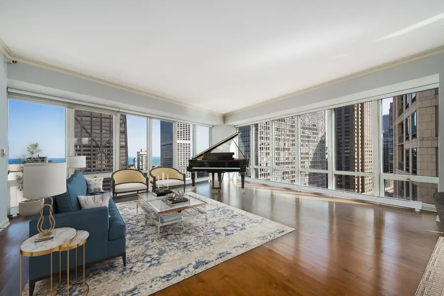 57 E Delaware Place #3202, Chicago, IL 60611 - Image #3