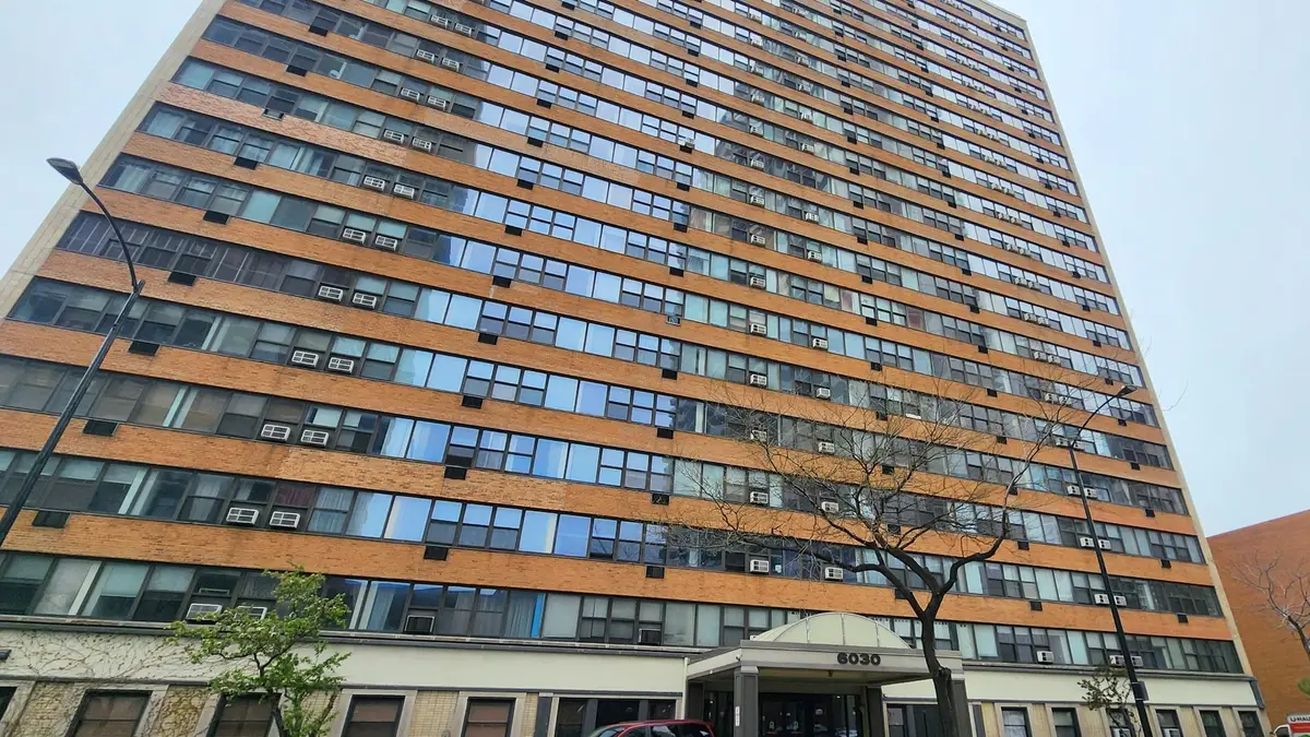 6030 N Sheridan Road #404, Chicago, IL 60660 - Image #1
