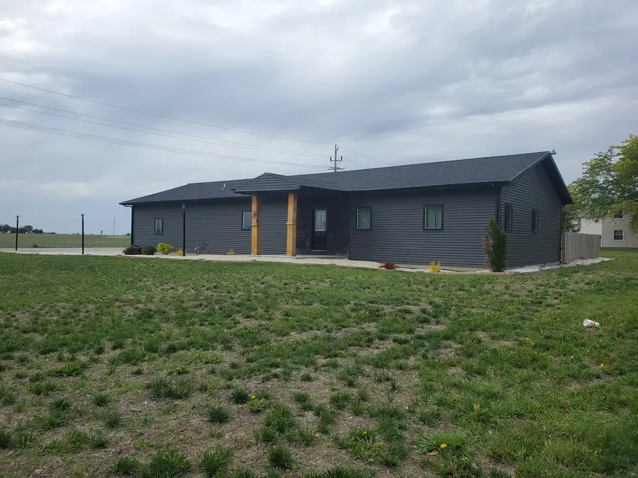 507 N Secor Street, Gilman, IL 60938 - Image #2