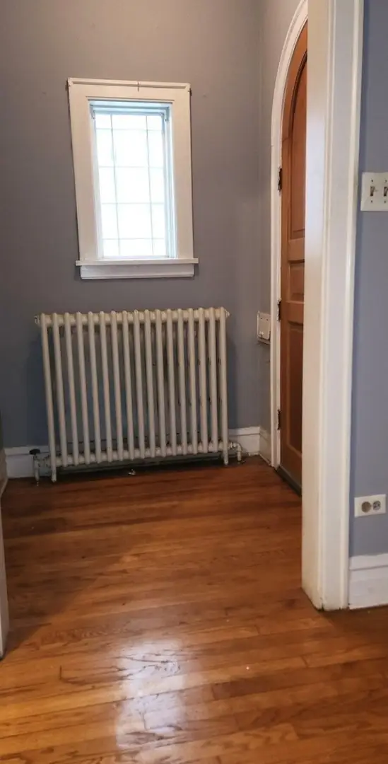 7227 S Bennett Avenue, Chicago, IL 60649 - Image #3