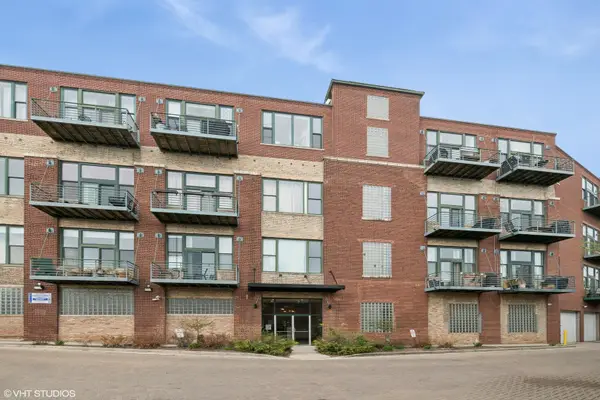 2222 W Diversey Avenue #407, Chicago, IL 60647