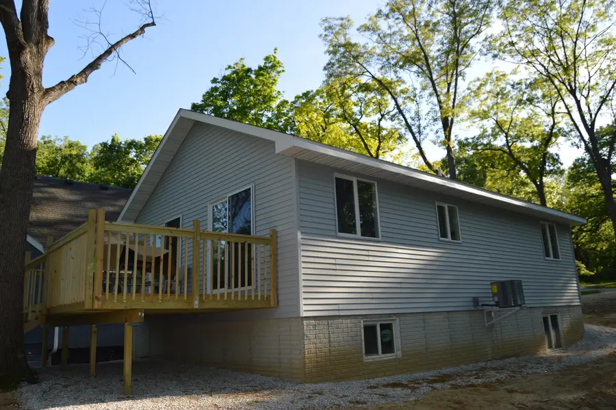 32 Magnolia Drive, Putnam, IL 61560 - Image #2