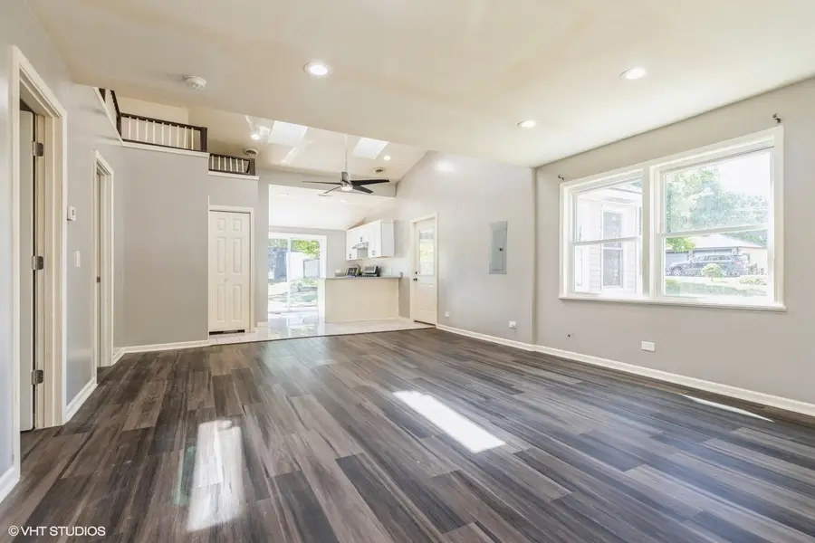 35611 N Grove Avenue, Ingleside, IL 60041 - Image #2