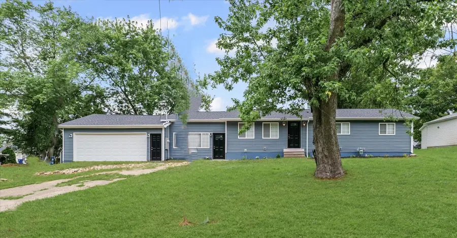 108 S Jefferson Street, Saybrook, IL 61770 - Image #2