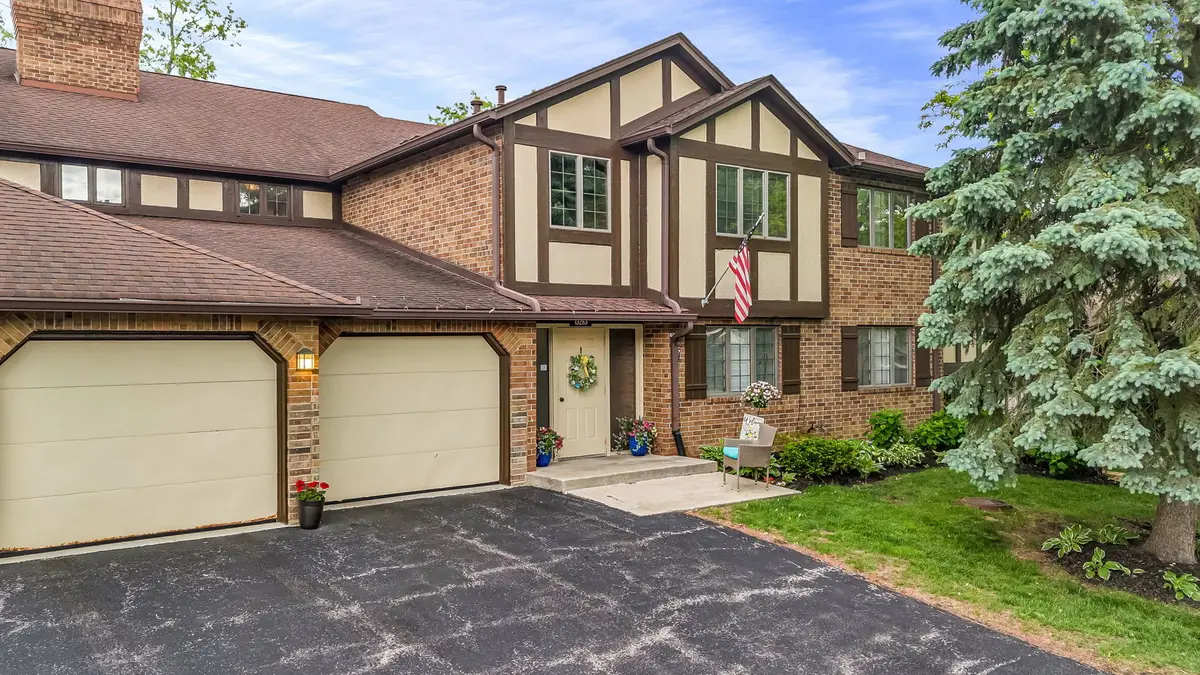 13253 S Oak Ridge Trail #2B, Palos Heights, IL 60463 - Image #1