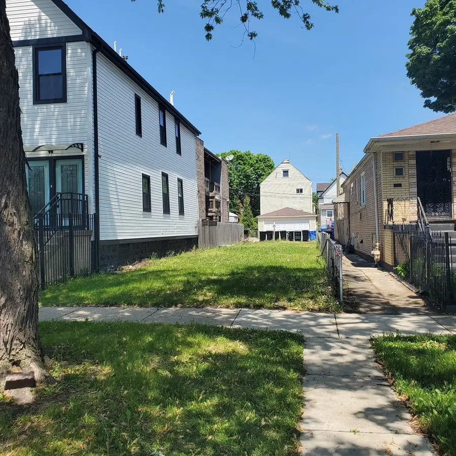 5962 W Iowa Street, Chicago, IL 60651 - Image #2
