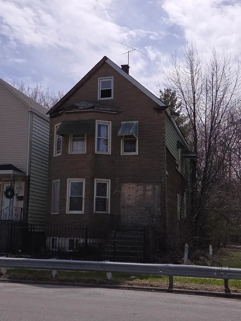 8408 S Baker Avenue, Chicago, IL 60617 - Image #1