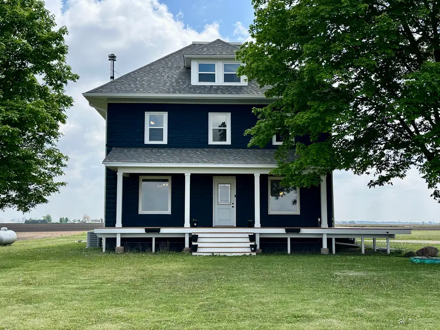 2034 Gittleson Road, Rochelle, IL 61068 - Image #2