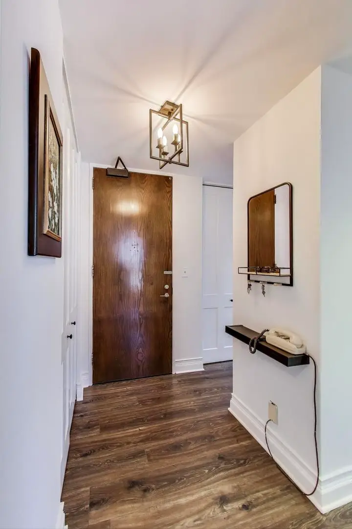 1310 N Ritchie Court #9D, Chicago, IL 60610 - Image #2