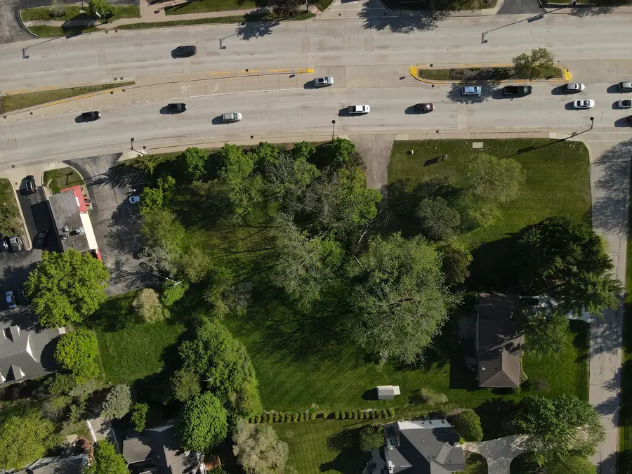 119 W Lake Street, Bloomingdale, IL 60108 - Image #2