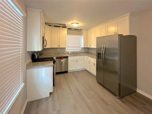 566 Minette Lane, Chicago Heights, IL 60411 - Image #2