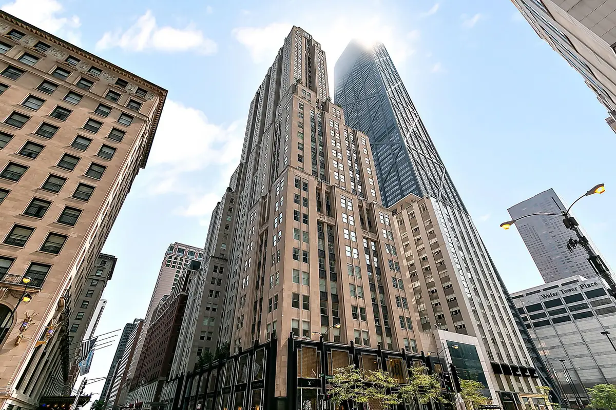 159 E Walton Place #8C, Chicago, IL 60611 - Image #1