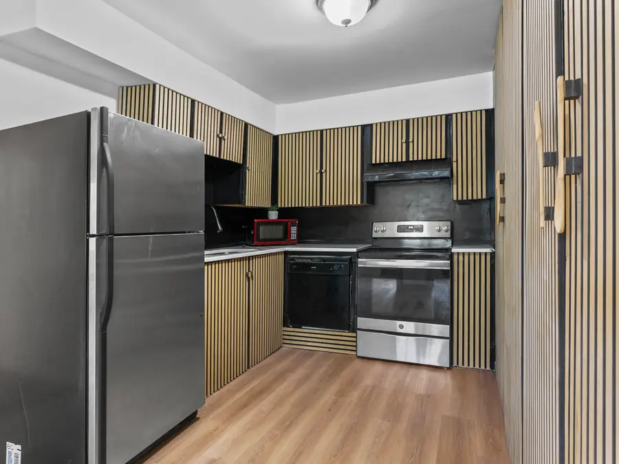 17963 Amherst Court #102, Country Club Hills, IL 60478 - Image #3