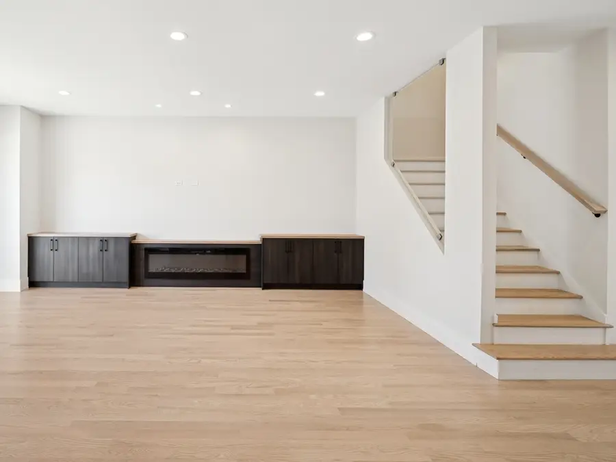 967 E 62nd Street, Chicago, IL 60637 - Image #2