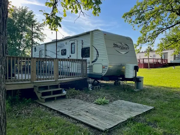 2795 E 28th Lot 327 Road, Seneca, IL 61360